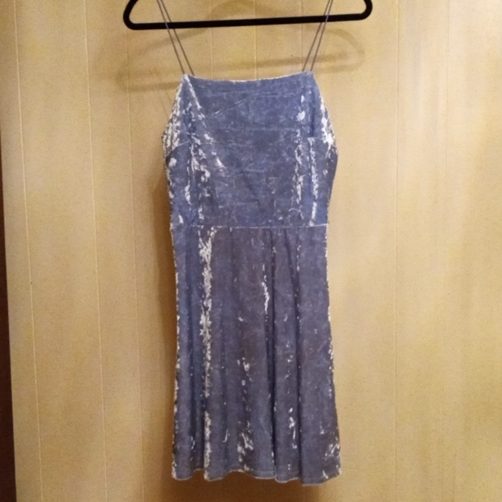 Short dress